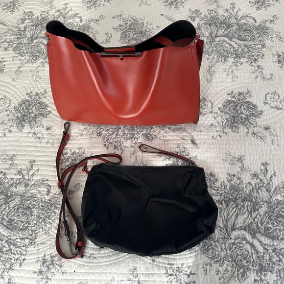 Genuine Gianni Chiarini rusty orange crossbody/shoulder bag. Made in Italy. - Picture 12 of 16